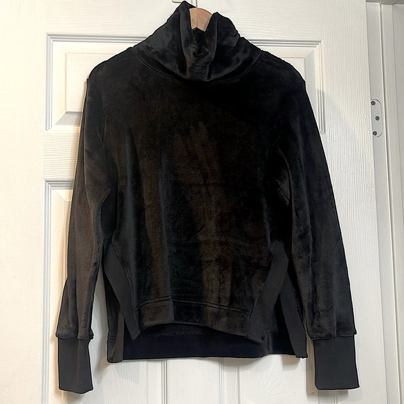 Athleta Velour Turtlen - Picture 2 of 8